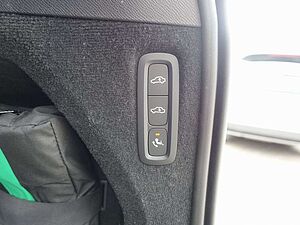 Volvo  Plus T8 AWD Plug-in Hybrid PANO/HUD/B&W/AHK