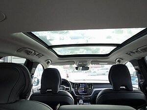 Volvo  Ultra Dark T8 AWD/ 22'/B&W/FourC/Massage
