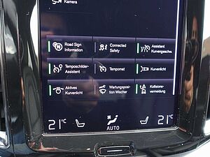 Volvo  B4 Diesel Momentum Pro AWD/H&&K/Kamera