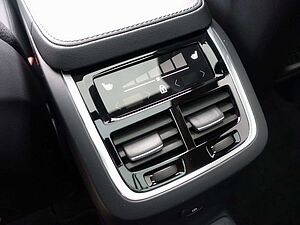 Volvo  T8 AWD Plus Dark Pano/360°/Luft/AHK/22'/LED