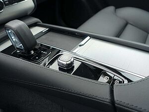 Volvo  T8 AWD Plus Dark Pano/360°/Luft/AHK/22'/LED