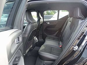 Volvo  D4 AWD R-Design Kamera/H&K/Standheiz. /AHK