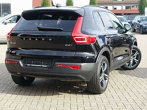 Volvo  D4 AWD R-Design Kamera/H&K/Standheiz. /AHK