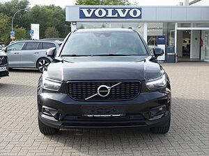 Volvo  D4 AWD R-Design Kamera/H&K/Standheiz. /AHK