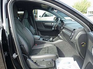 Volvo  D4 AWD R-Design Kamera/H&K/Standheiz. /AHK