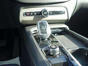 Volvo  T8 Ultra Dark AWD Massage/360°/B&W/FourC