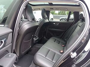 Volvo  B4 Mild-Hybrid Benzin Inscription/AHK/Pano