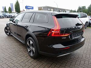 Volvo  V60 B4 Diesel Cross Country Plus/AHK/Kamera/BLIS
