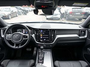 Volvo  D4 DPF 2WD R Design Kamera/BLIS/Harman
