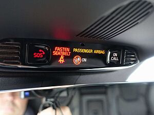 Volvo  D4 DPF 2WD R Design Kamera/BLIS/Harman