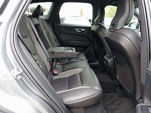 Volvo  D4 DPF 2WD R Design Kamera/BLIS/Harman