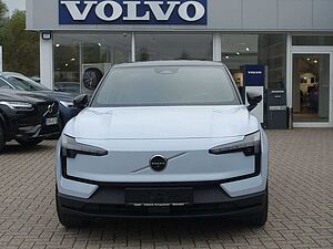 Volvo  Single Motor Extended Range Ultra/BLIS/Pano
