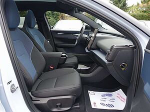 Volvo  Single Motor Extended Range Ultra/BLIS/Pano