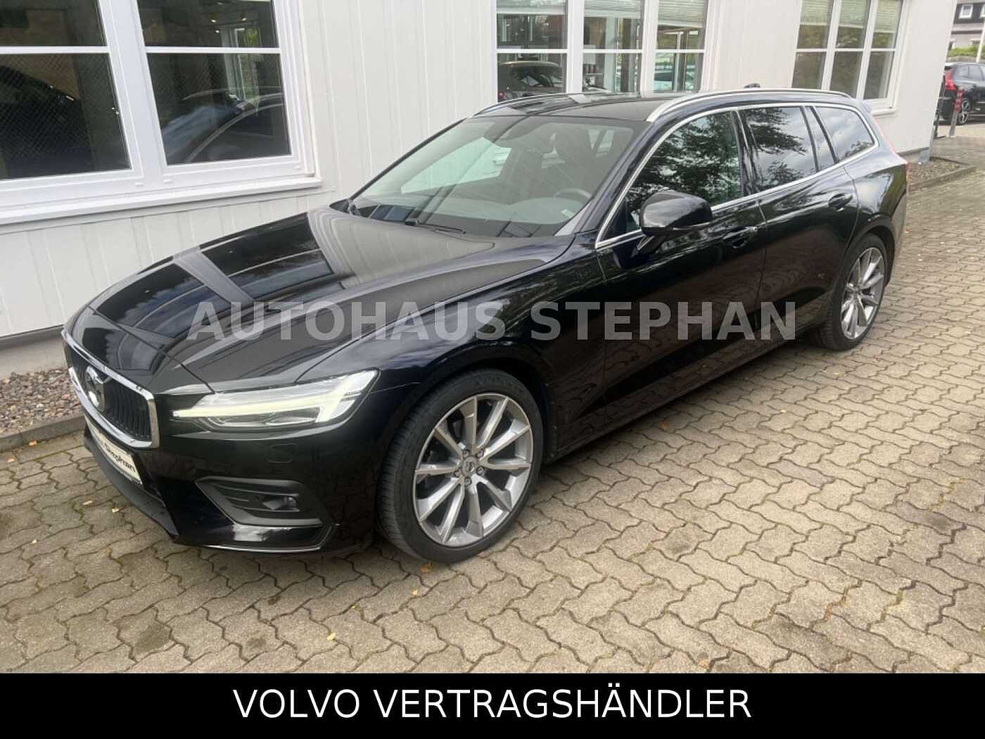 Volvo  D4 Geartronic Momentum AHK GARANTIE