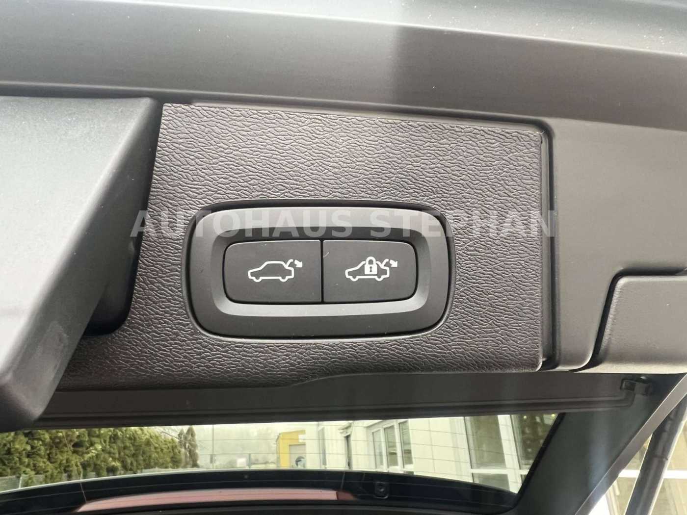 Volvo  Recharge T6 AWD Autom. Plus Black Edition