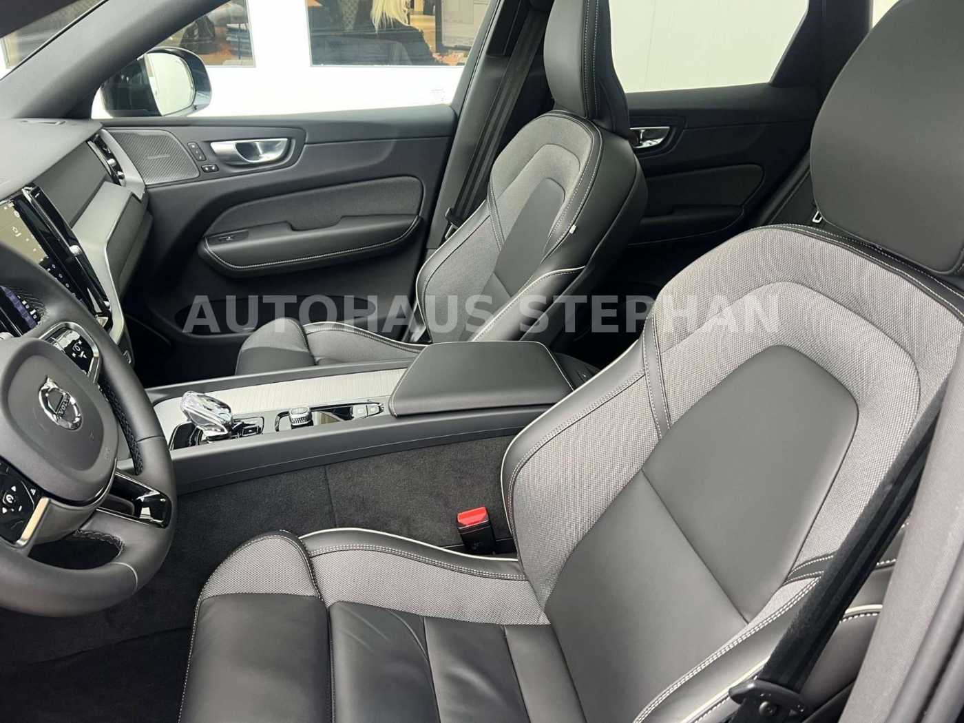 Volvo  Recharge T6 AWD Autom. Plus Black Edition