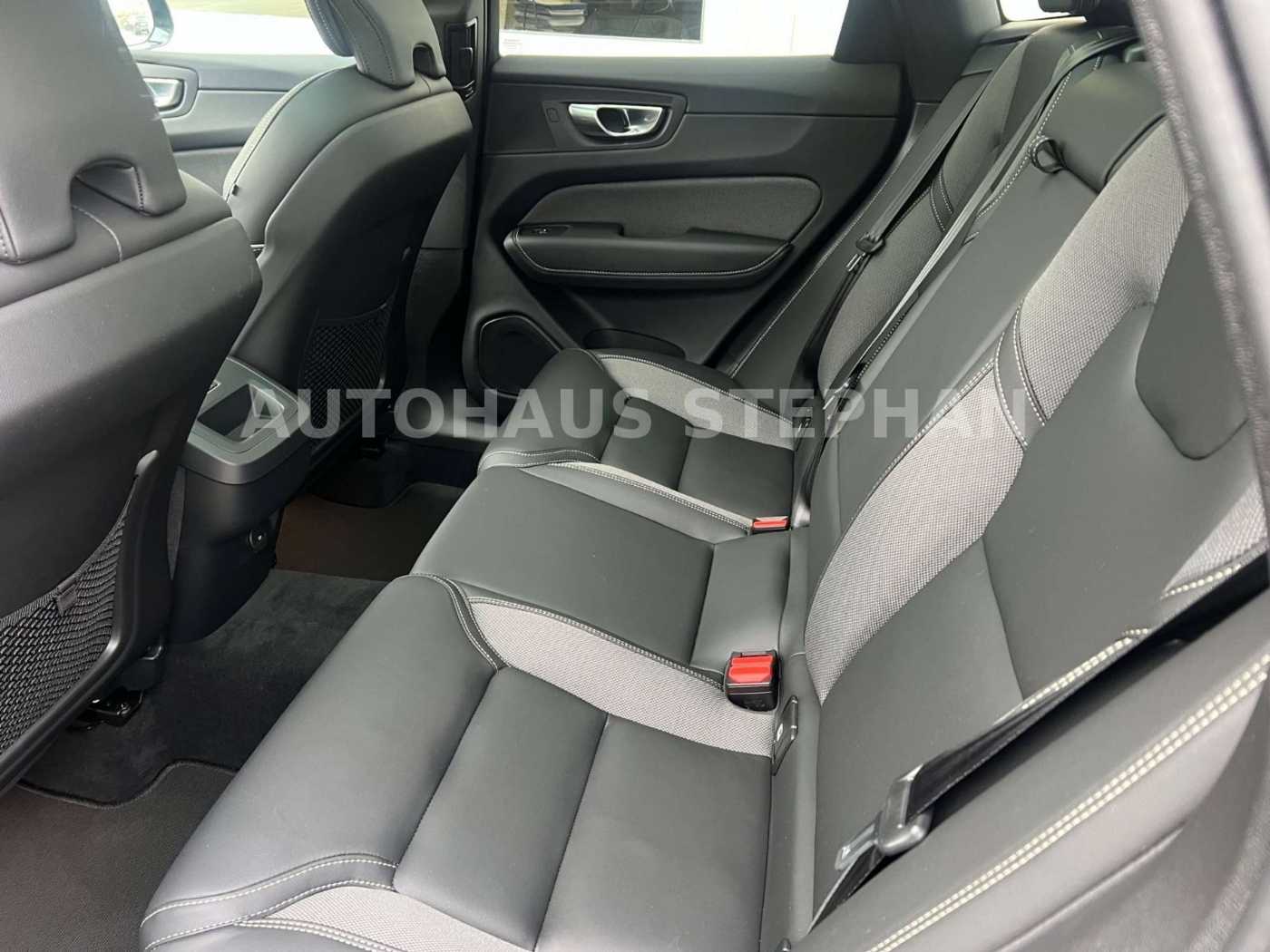 Volvo  Recharge T6 AWD Autom. Plus Black Edition