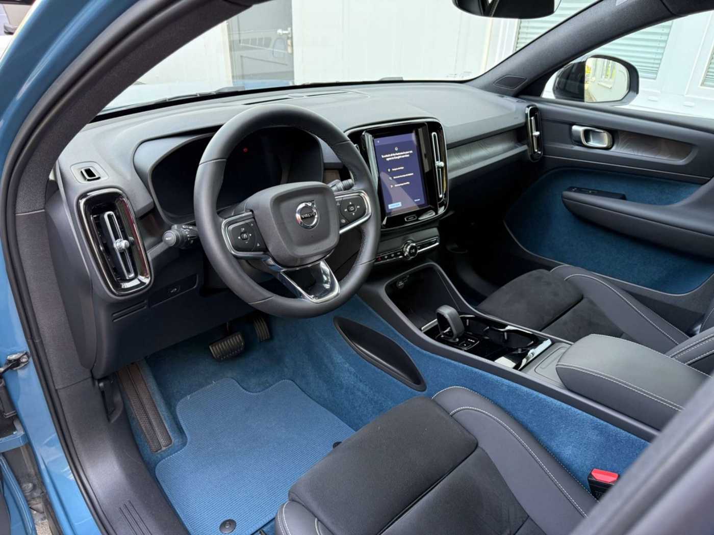 Volvo  Recharge Twin Motor Plus AWD GARANTIE
