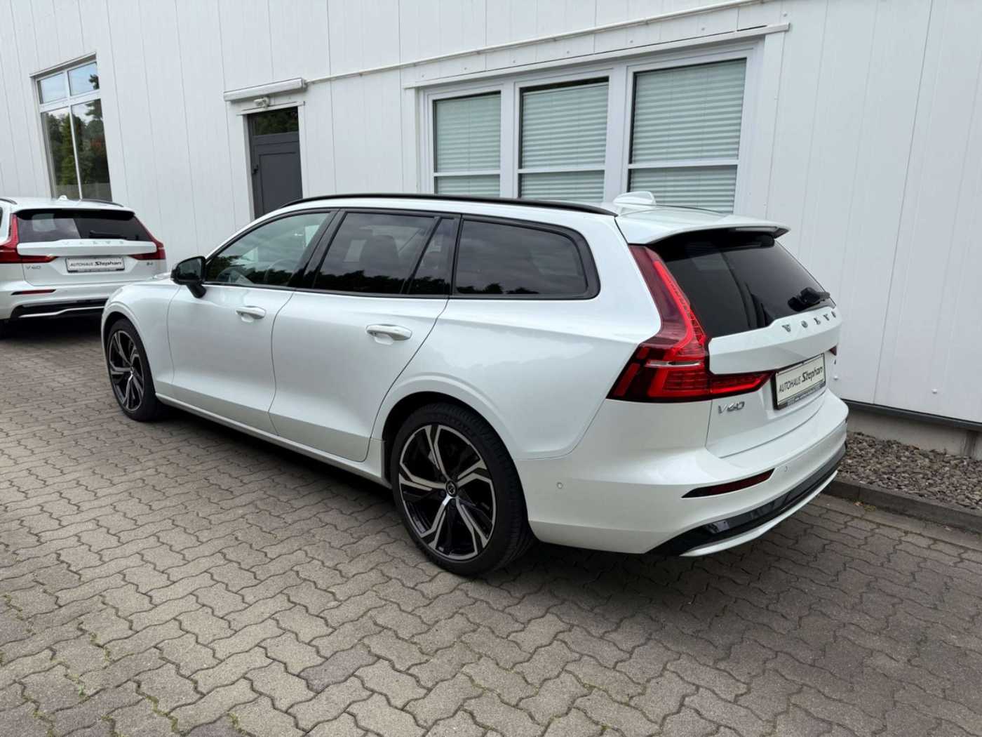 Volvo  B4 B Plus Dark Autom. MY25 GARANTIE