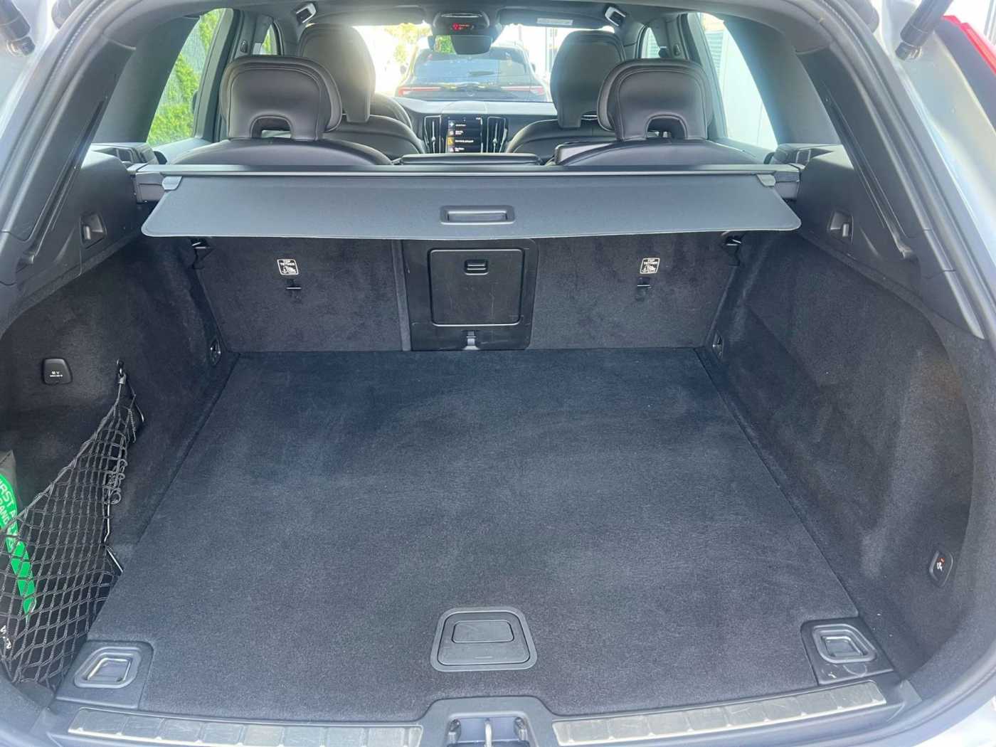 Volvo  D4 Geartronic R Design AHK GARANTIE