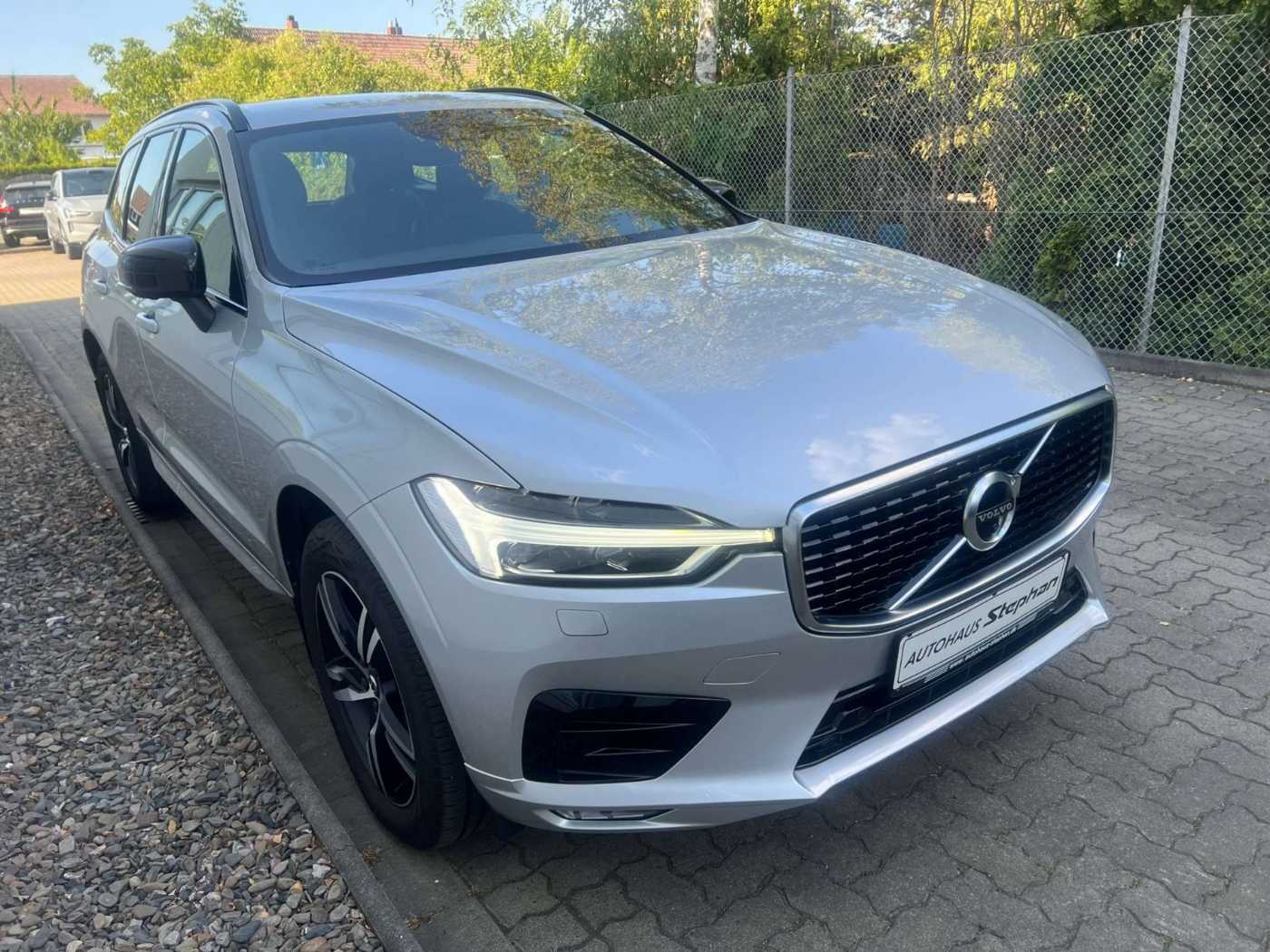 Volvo  D4 Geartronic R Design AHK GARANTIE
