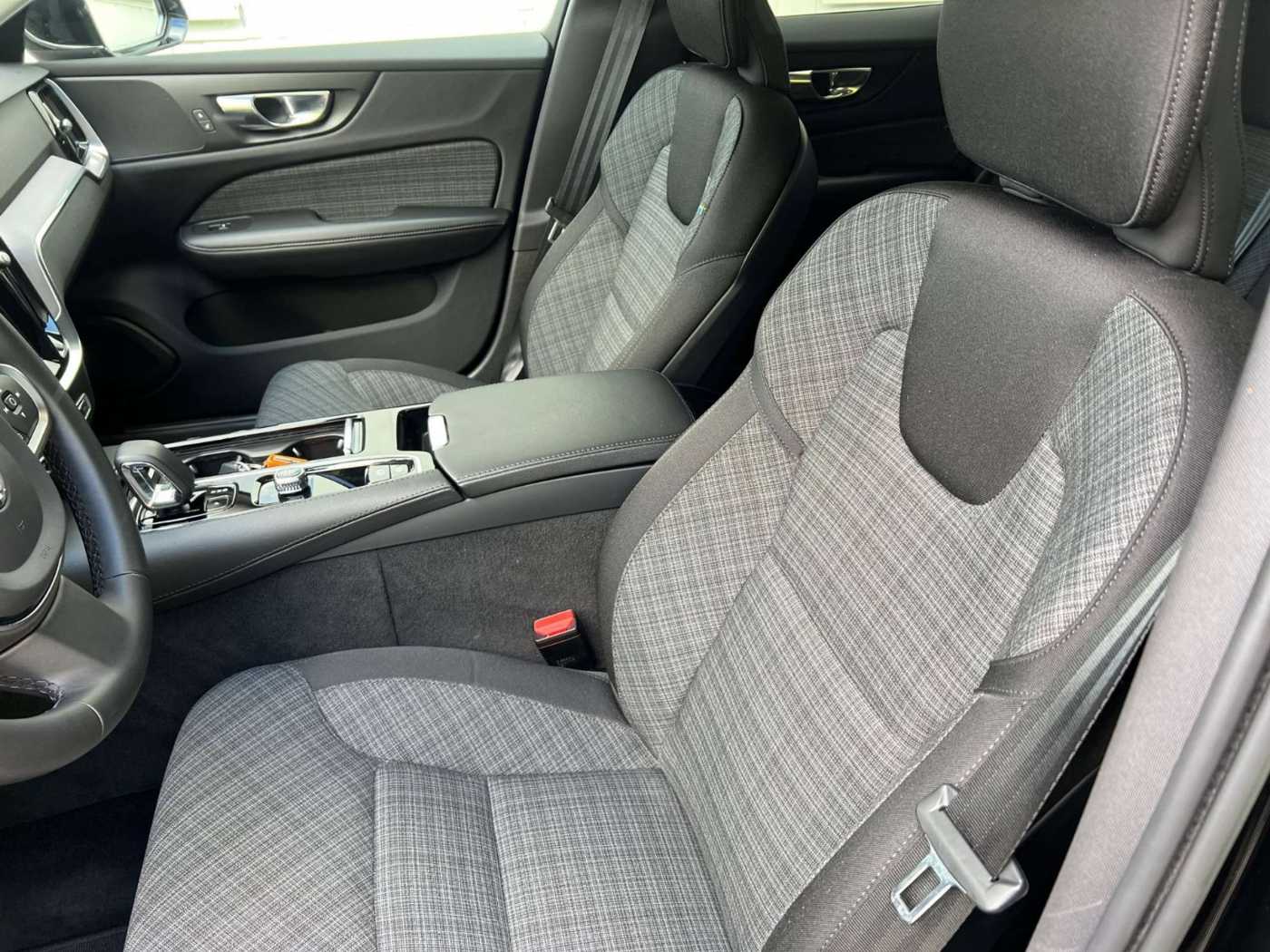 Volvo  Recharge T6 AWD Geartronic Core GARANTIE