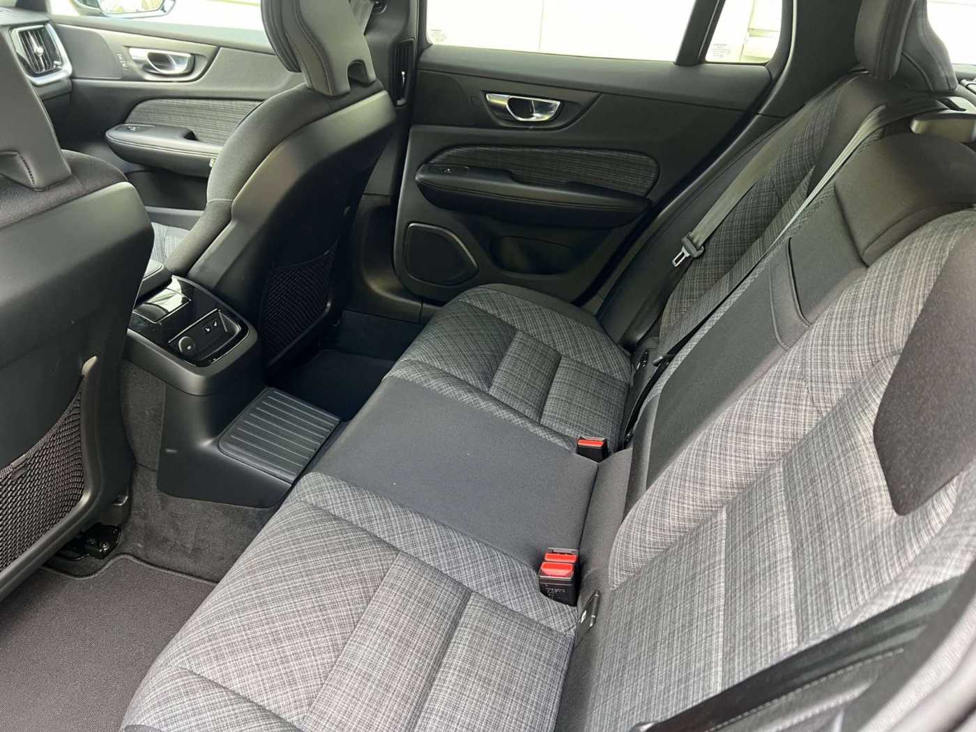 Volvo  Recharge T6 AWD Geartronic Core GARANTIE