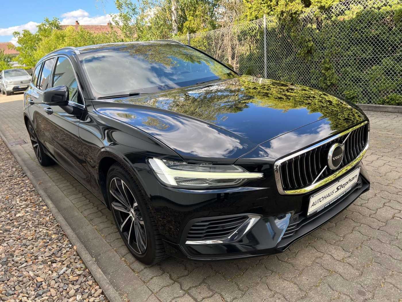 Volvo  Recharge T6 AWD Geartronic Core GARANTIE