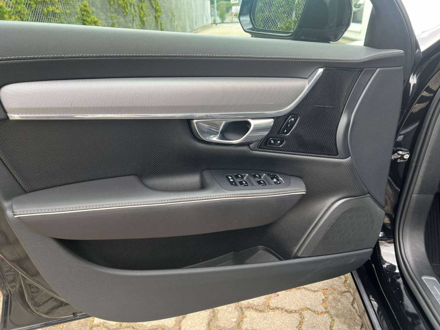 Volvo  Recharge T8 AWD PLUS DARK GARANTIE -46%