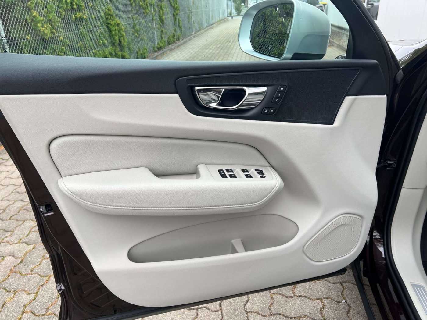 Volvo  D4 AWD Inscription Luftfahrwerk GARANTIE