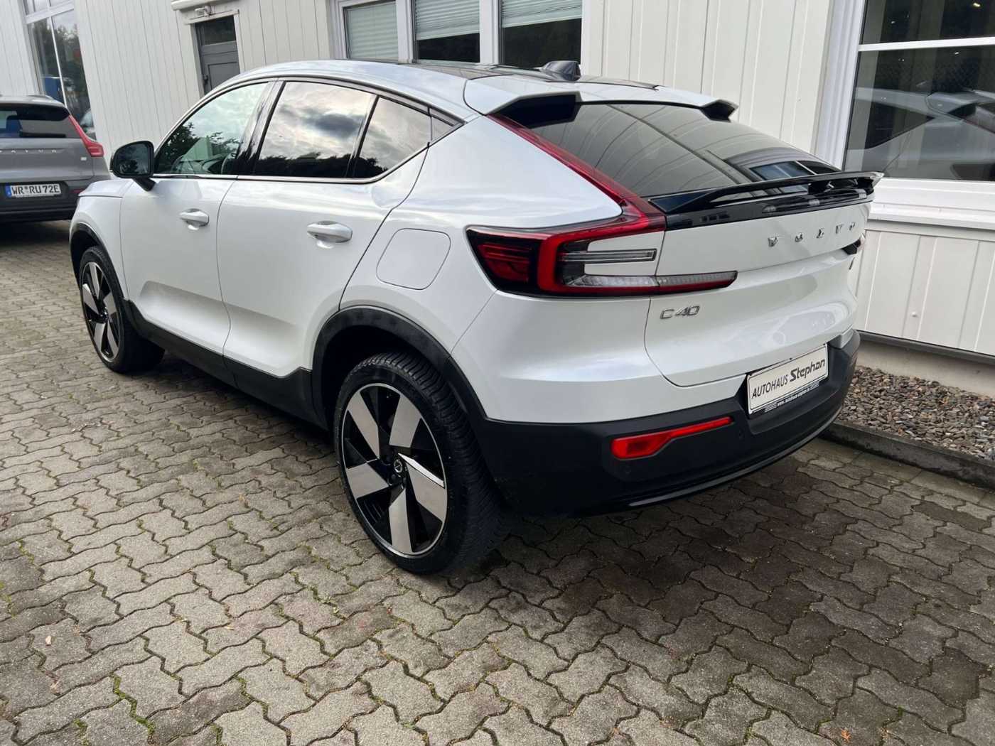 Volvo  Recharge Twin Engine Core AWD GARANTIE