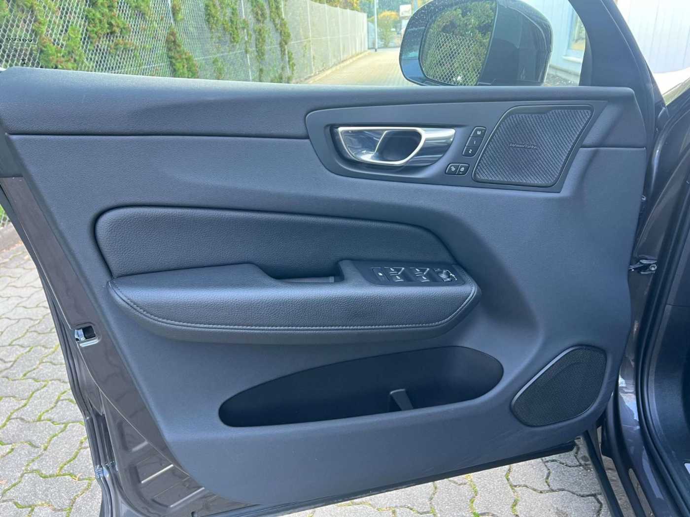 Volvo  B4 Diesel AWD Automatik Inscription GARANTI