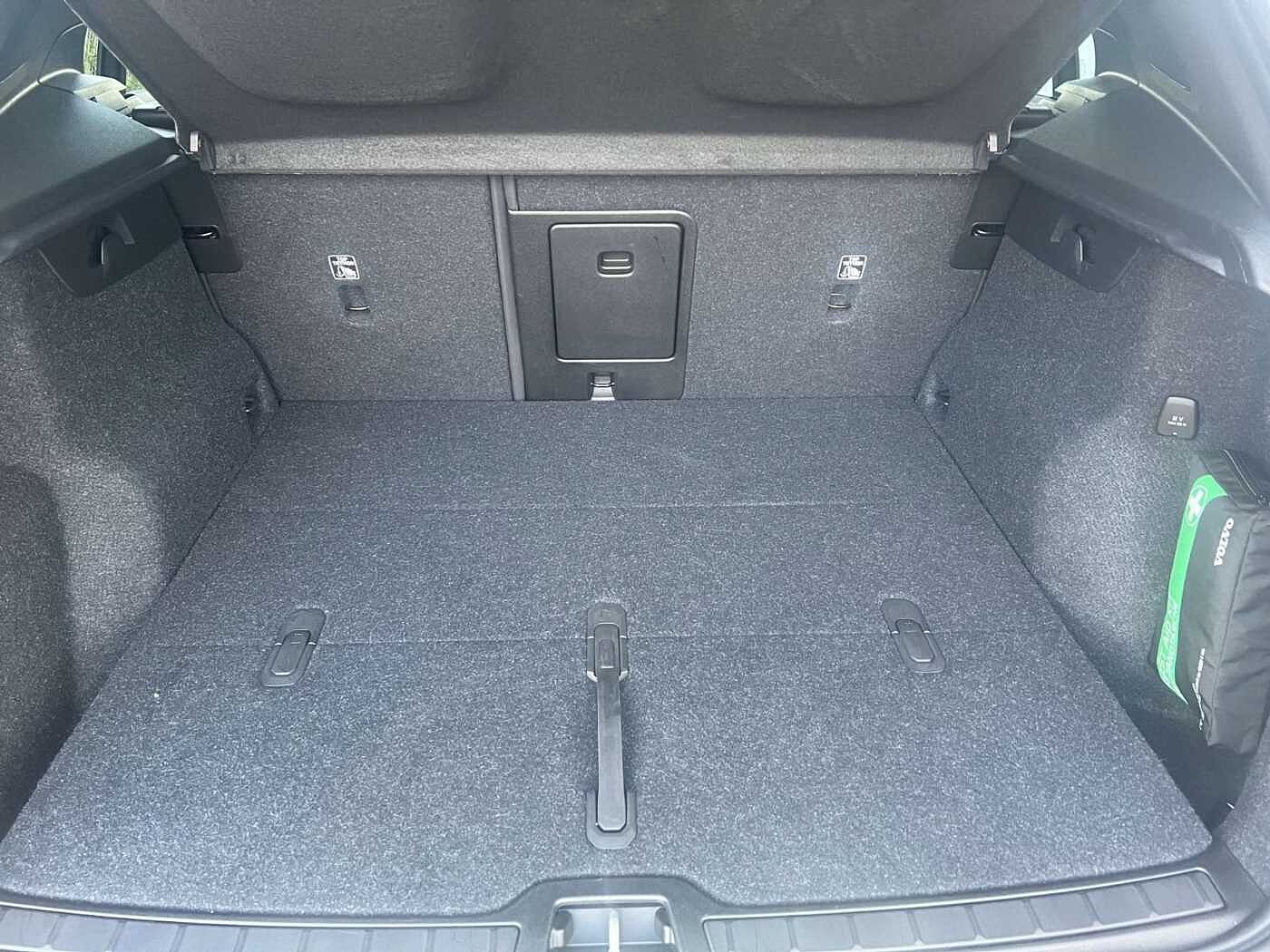 Volvo  T2 Automatik Core NAVI GARANTIE