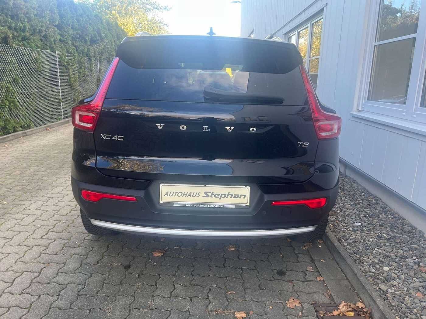 Volvo  T2 Automatik Core NAVI GARANTIE