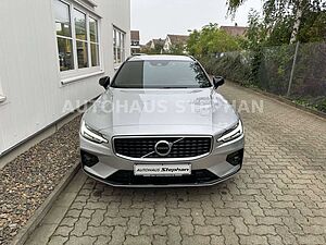 Volvo  D3 R Design Geartronic AHK EURO6 GARANTIE