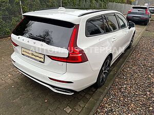 Volvo  Recharge T8 AWD PLUG-IN HYBRID R-Design