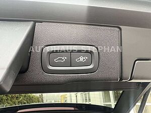 Volvo  Recharge T6 AWD Autom. Plus Black Edition