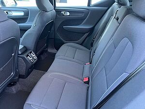 Volvo  B4 AWD Geartronic Momentum Pro GARANTIE