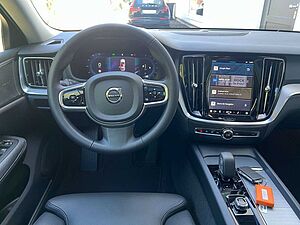 Volvo  B4 B Plus Dark Autom. MY24 GARANTIE -34%
