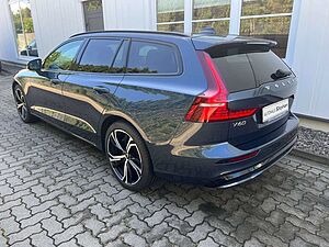 Volvo  B4 B Plus Dark Autom. MY24 GARANTIE -34%