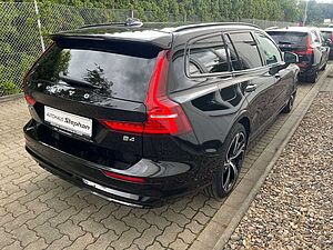 Volvo  B4 B Plus Dark Autom. MY24 GARANTIE -34%