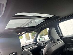 Volvo  B5 AWD Geartronic Ultimate Dark -35%
