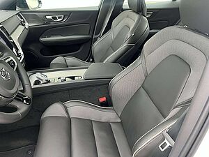 Volvo  B5 AWD Geartronic Ultimate Dark -35%