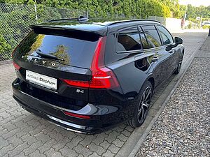 Volvo  B4 B Plus Dark Autom. MY24 GARANTIE -34%