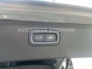 Volvo  Recharge T8 AWD Geartronic PLUS DARK