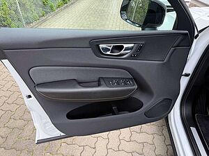 Volvo  T4 R-Design Geartronic EURO6DT GARANTIE