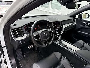 Volvo  T4 R-Design Geartronic EURO6DT GARANTIE