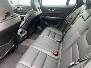 Volvo  B4 Diesel AWD Plus GARANTIE