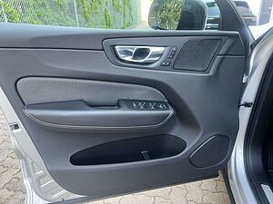 Volvo  D4 Geartronic R Design AHK GARANTIE