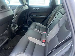 Volvo  D4 Geartronic R Design AHK GARANTIE